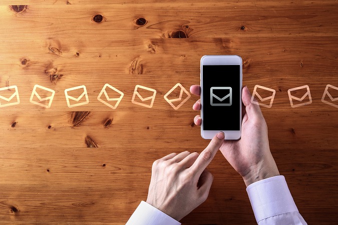 スマホを通過するメール