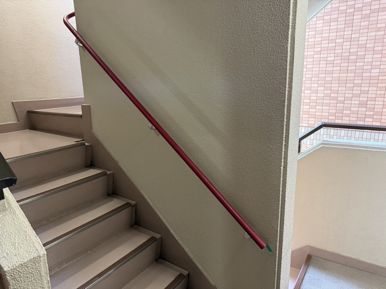 ビニールハンド手摺り新設施工